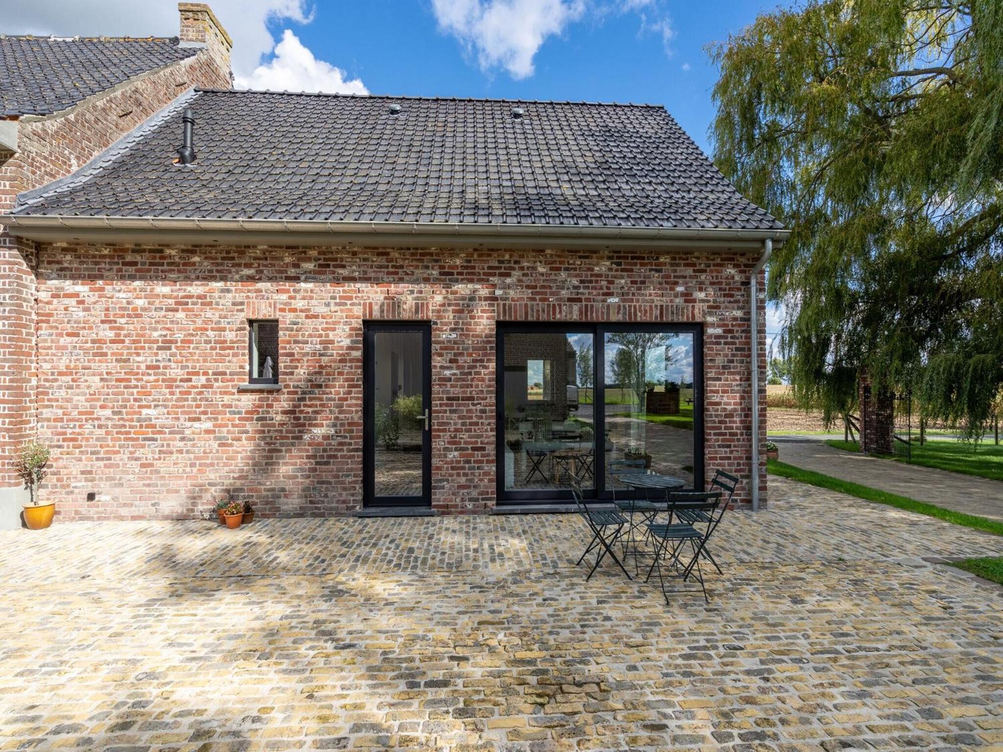 Spacious Holiday Home With Pond In Poperinge Roesbrugge-Haringe Exterior foto